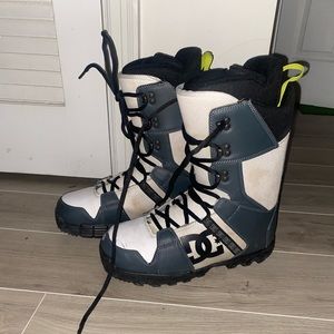 DC Snowboard Boots Sz 11